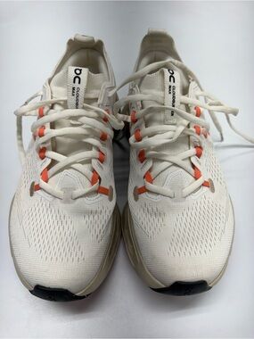 On Cloudswift Lightweight Running Shoes in Off-White with Coral Accents
